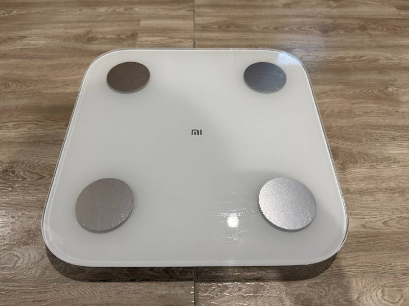 Умные весы Xiaomi Mi Body Composition Scale 2, Машинка для удаления катышков Xiaomi