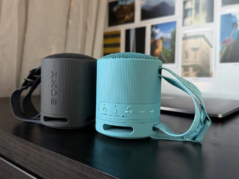 Две колонки Sony SRS-XB100