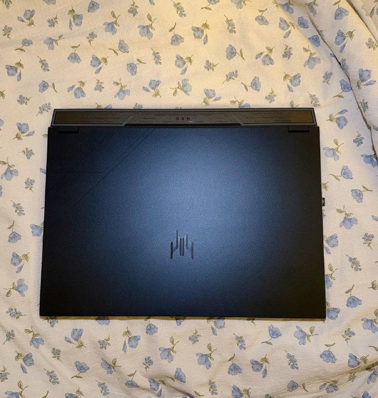 Acer Predator Helios Neo 18 AI мощный игровой ноутбук