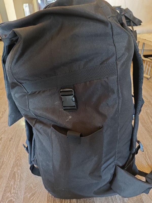 Туристический рюкзак, геймпад Xbox, наушники HyperX, витамины 2