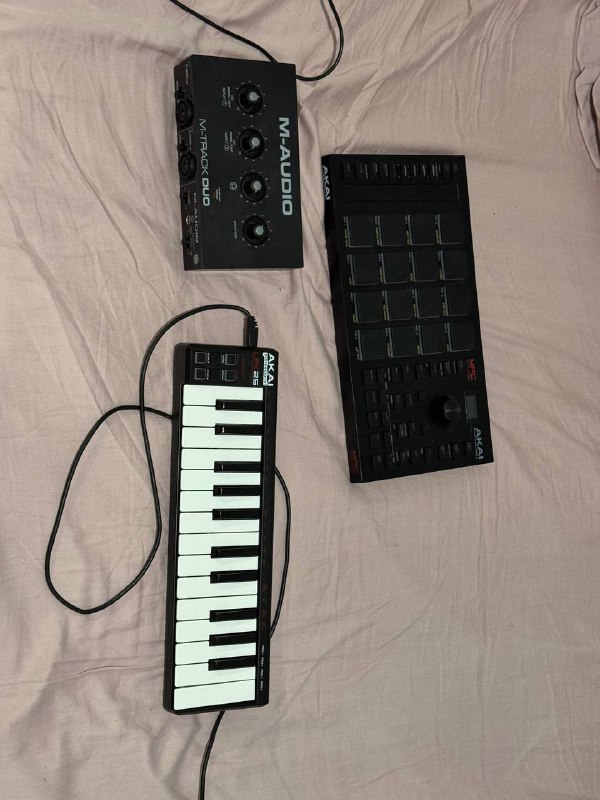 Набор для написания музыки MIDI контроллеры