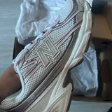 New Balance 740 2