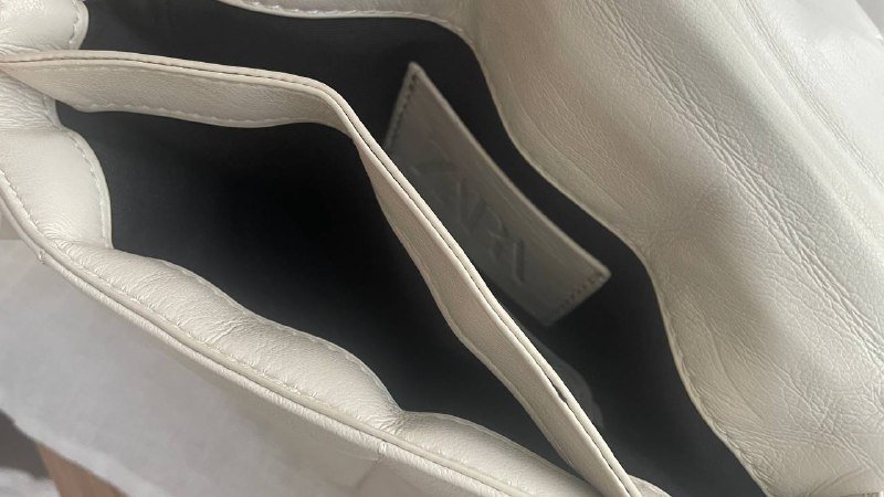 Дутая сумочка ZARA с цепочкой и текстильным чехлом 3