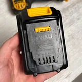 DeWALT DCF885 импакт, аккумулятор, зарядник 6