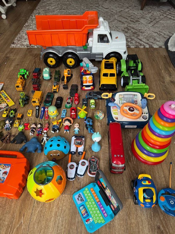 Игрушки интерактивные, пианино, машинки, самосвал, вертолет и др.