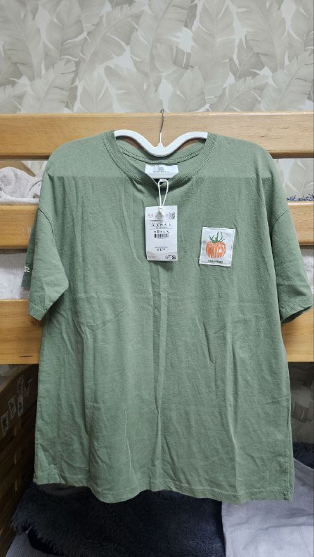 Новая футболка Pull&bear