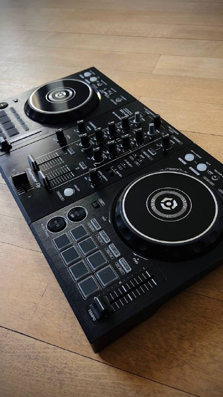 Pioneer DJ 400 3