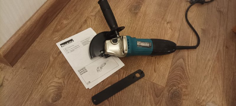Инструмент на запчасти: болгарка makita, перфоратор makita, болгарка metabo 1