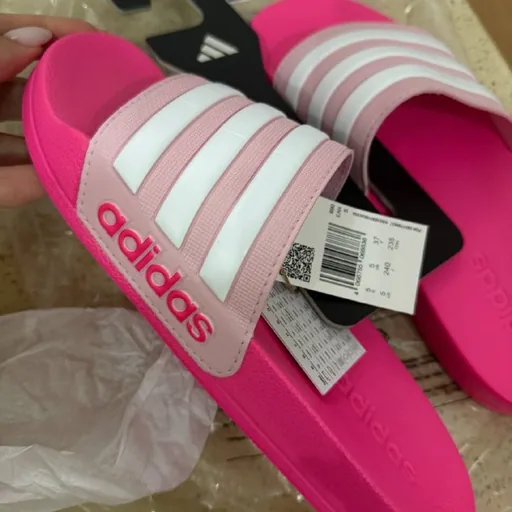 Женские шлёпанцы Adidas