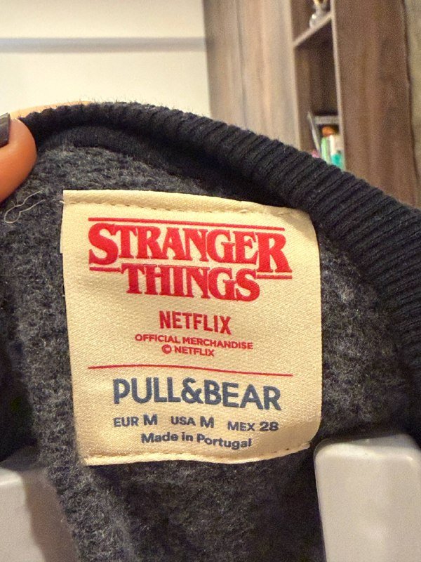 Свитшот Stranger Things Pull&Bear размер M 3