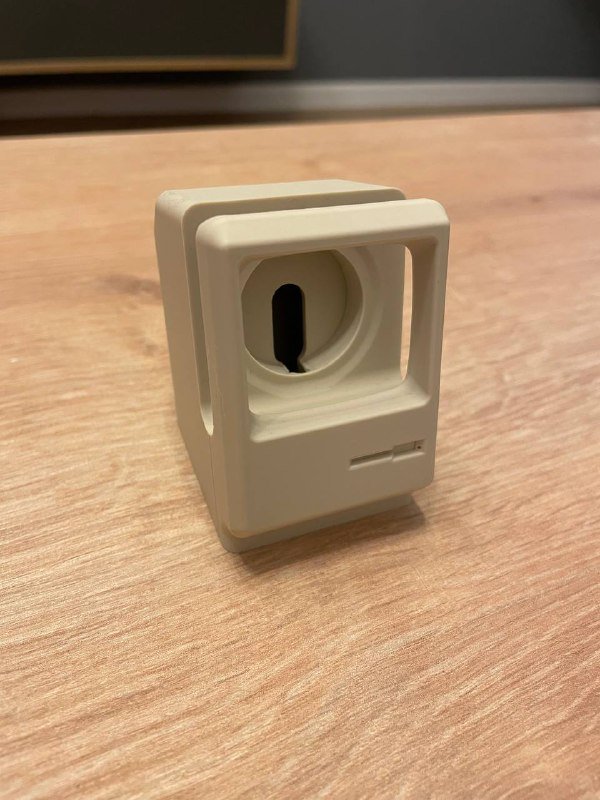 Подставка зарядка для AppleWatch в стиле Macintosh