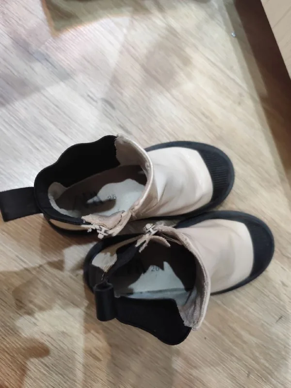 Nike кроссовки, ботинки Zara 1