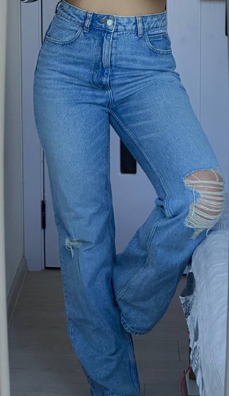 Тёмно-зелёный топ с длинными рукавами, штаны, бежевые штаны, кофта, джинсы 9