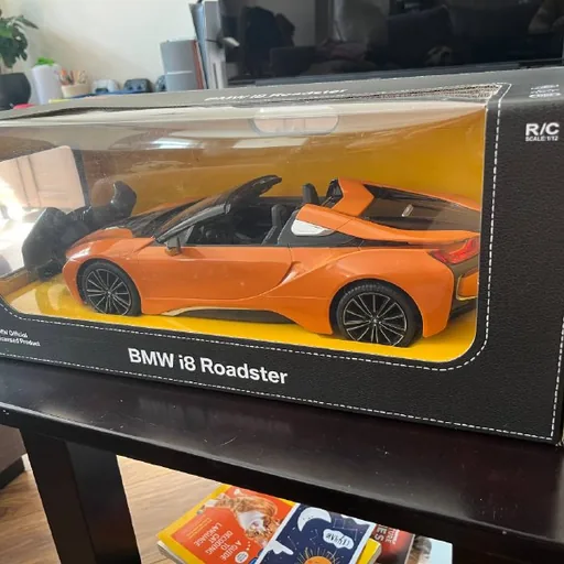 Радиоуправляемая машина BMW i8 Roadster