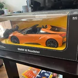 Радиоуправляемая машина BMW i8 Roadster 1