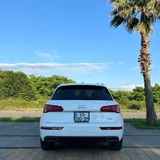Audi Q5 4