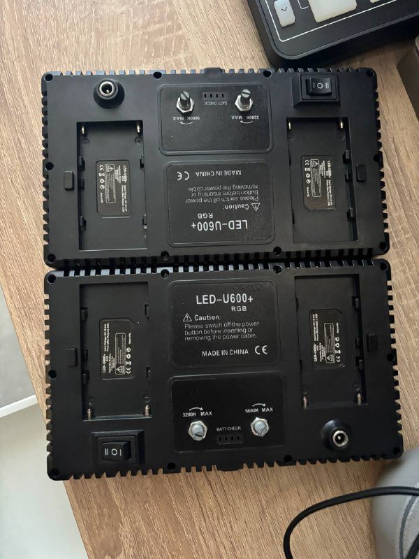 Столик, кресло, настольная лампа, стойка, рабочий стол, RGB светильники 6