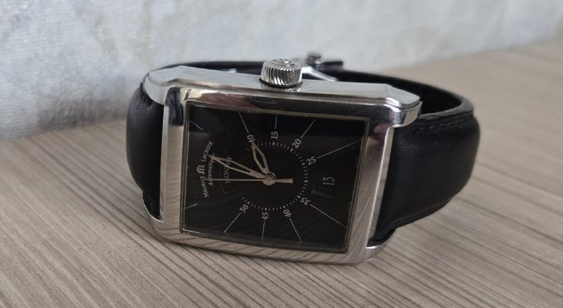 Maurice Lacroix Pontos Rectangulaire Day-Date часы