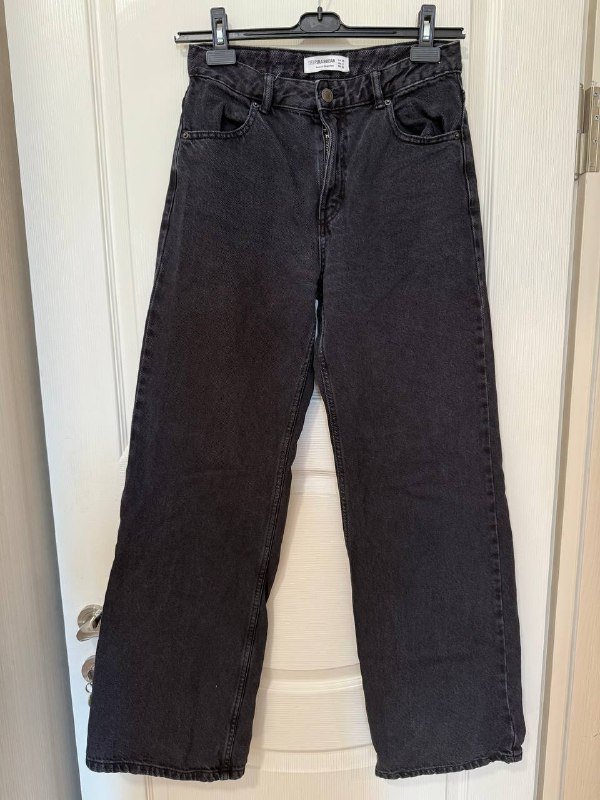 Джинсы Pull&Bear straight-leg high-waist