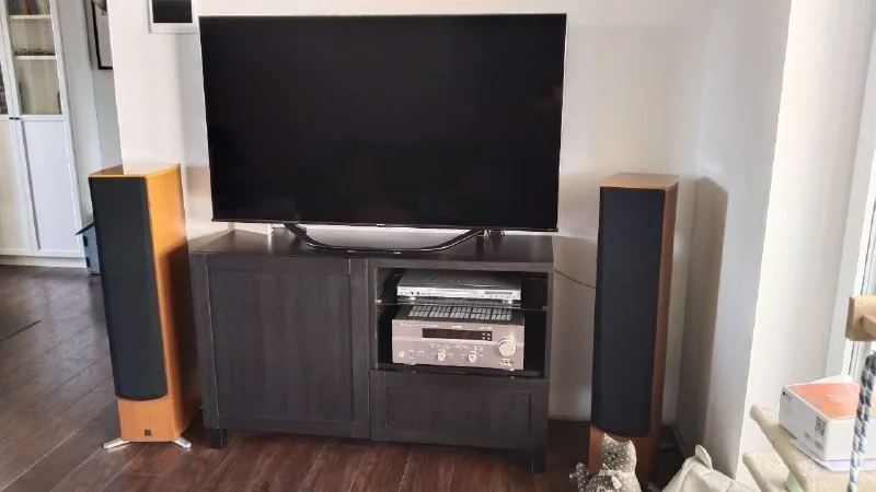 Hi-fi система Yamaha с ресивером, плеером и колонками 1