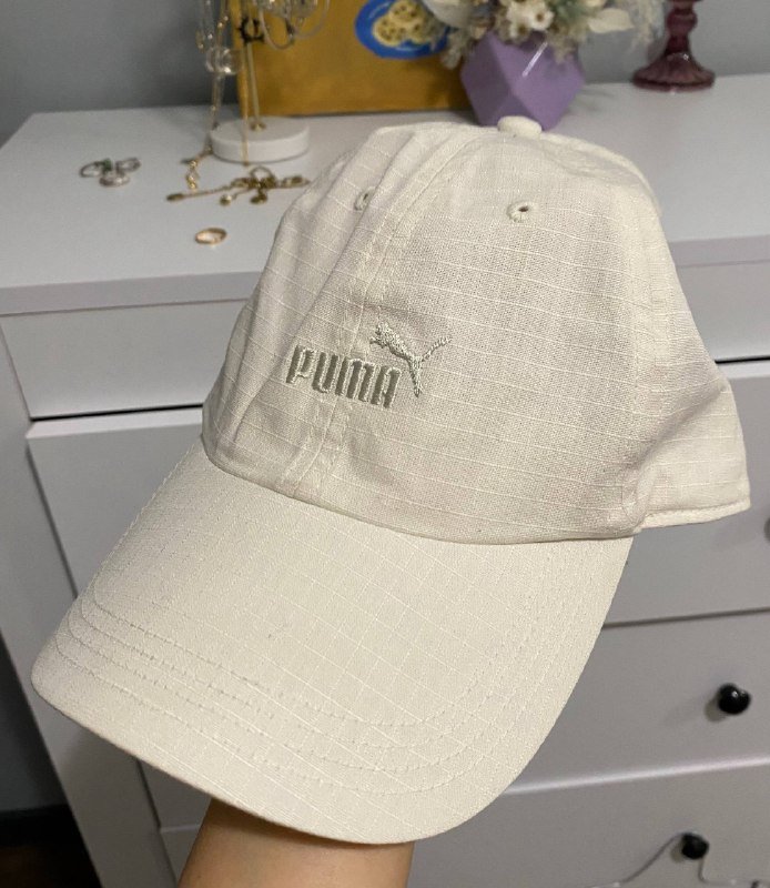 Туфли мэри джейн, демисезонные сапоги, босоножки, кепка Puma, насадка на Дайсон 7