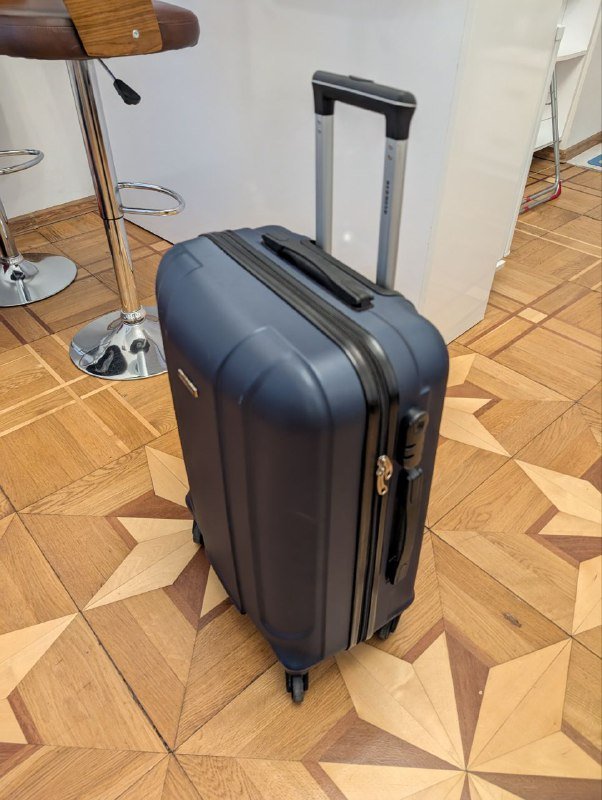 чемодан Redmond размер M 2