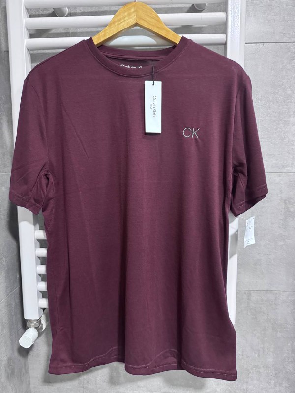 Футболка Calvin Klein бордовая, размер L, унисекс 2