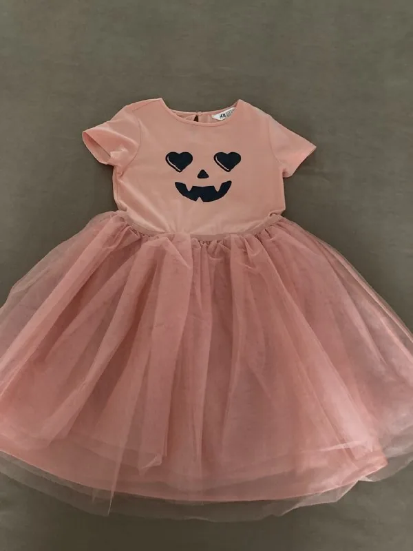 Girls’ dress, height 134–140
