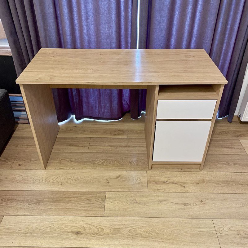 Письменный стол с тумбочкой Jysk