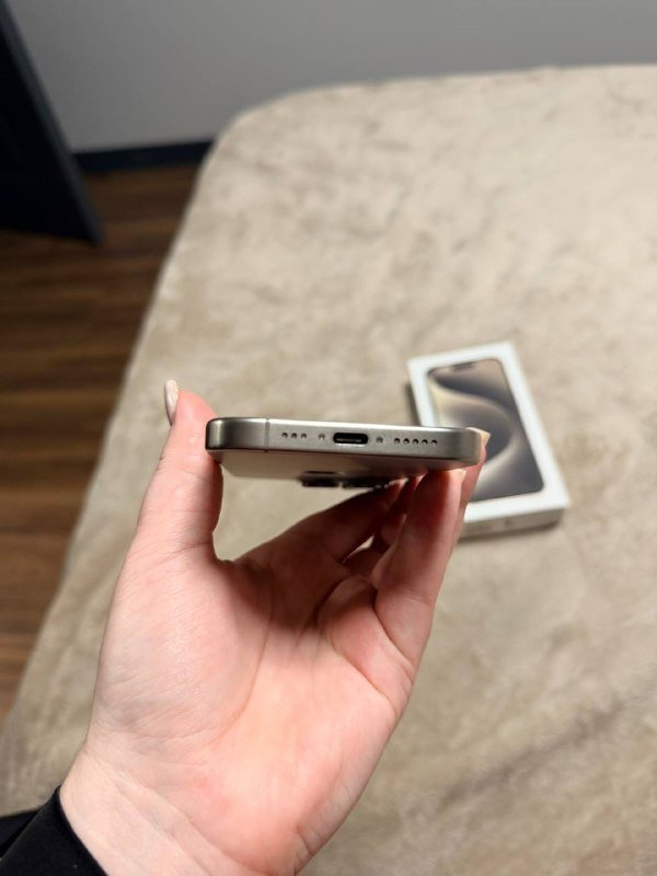 iPhone 15 Pro 128GB 5