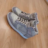 Женские кроссовки Nike 1
