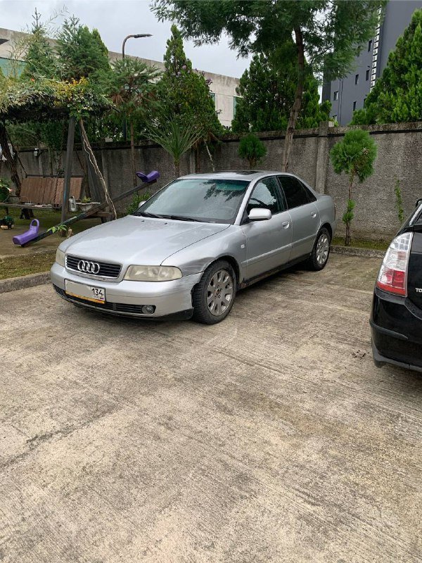 Audi 2000 г.в. автомат, резина, кнопка старт-стоп 3