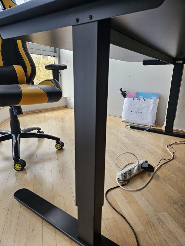 Столы регулируемой высоты