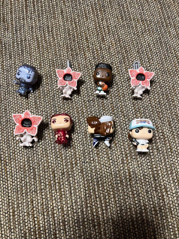 Фигурки Киндер Джой Очень Странные Дела