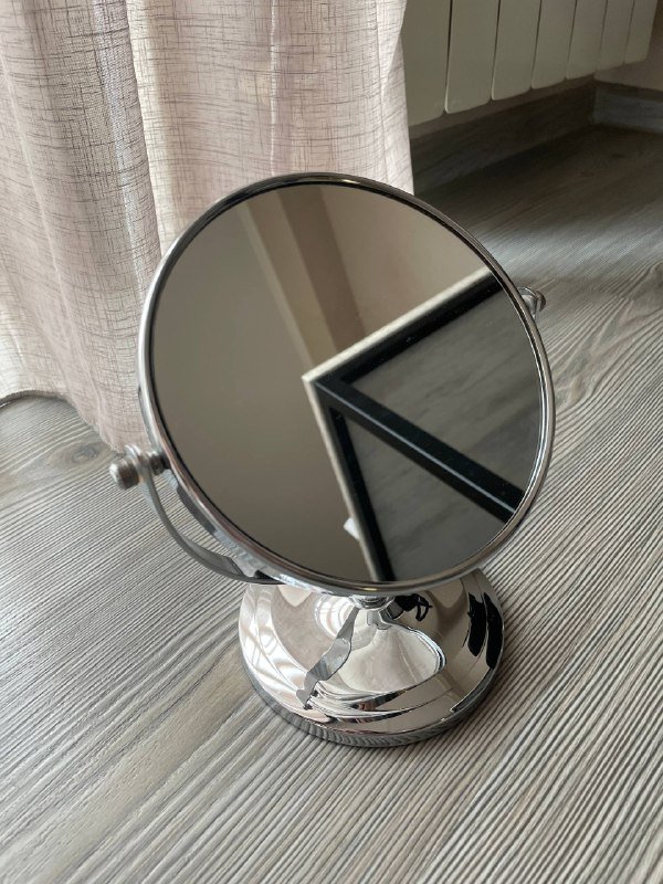 Зеркало с увеличением маленькое