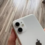 iPhone 11 128GB White 4