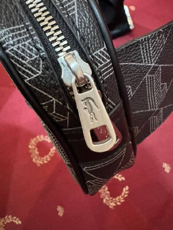 Оригинальная сумка Lacoste 4