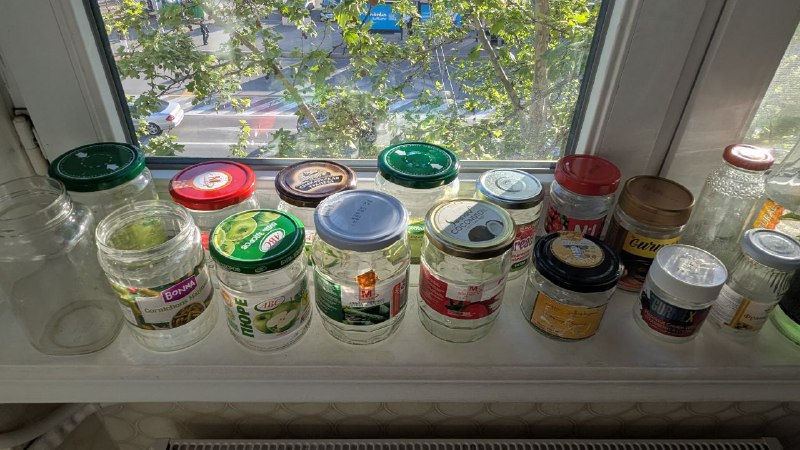 Стеклянные банки и бутылки 3