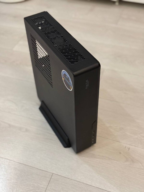 Корпус Fractal FD-CA-NODE-202-BK для Mini-ITX и блок питания 500gd-c SFX 500Вт