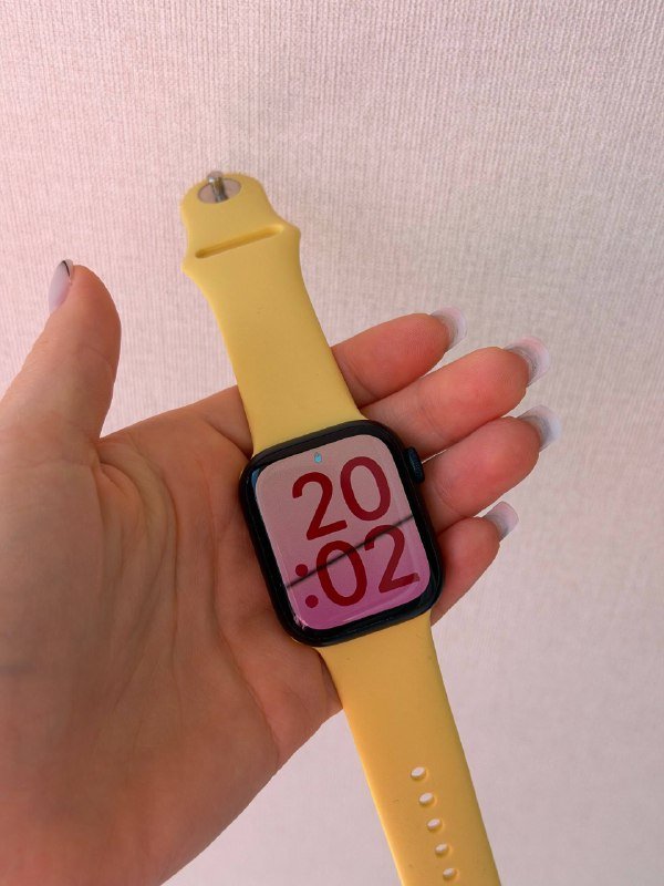 Apple Watch 8 41 с двумя ремешками
