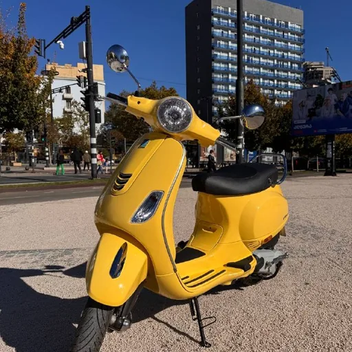 Vespa VXL 150 скутер
