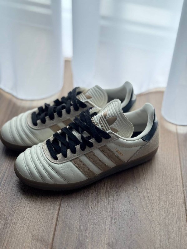 Женские кроссовки Adidas Samba 4