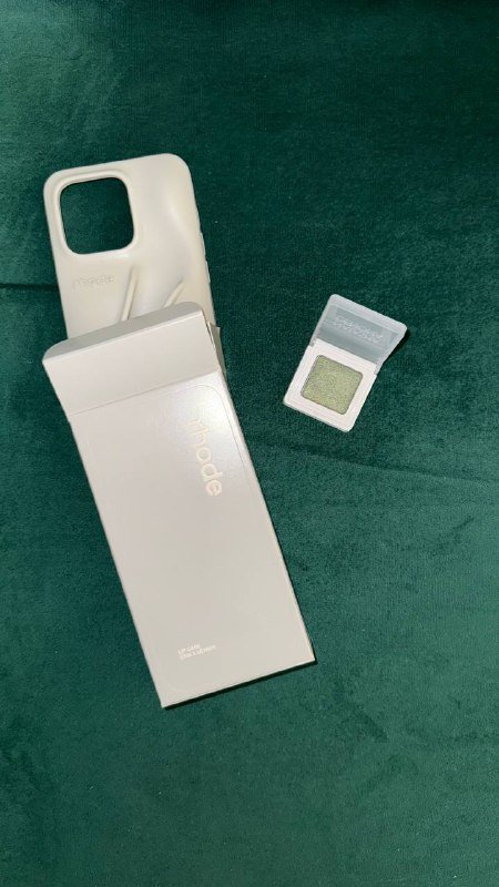 Книги, чехол для iPhone, тени, паззл, метафорические карты 2