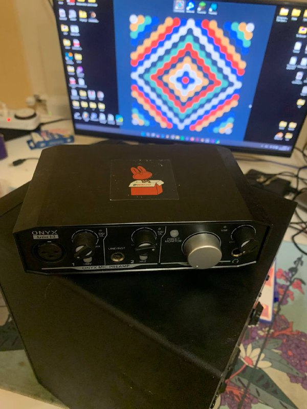 Тенты, Quantum board 240w и 120w, лампа уф 150w, студийные мониторы KRK, звуковая карта Onyx Artist 9