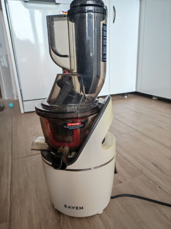 Шнековая соковыжималка RAVEN