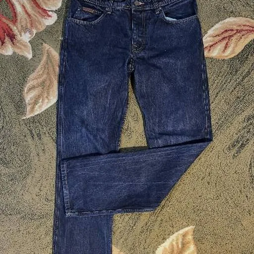 Джинсы Wrangler, Massimo Dutti