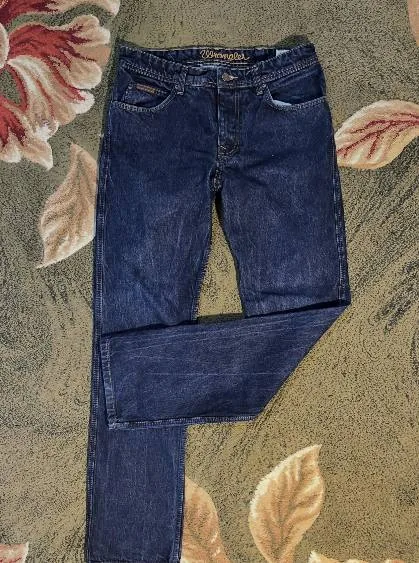 Джинсы Wrangler, Massimo Dutti 1