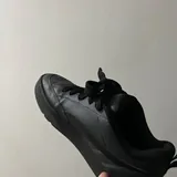 Original black PUMA sneakers 1