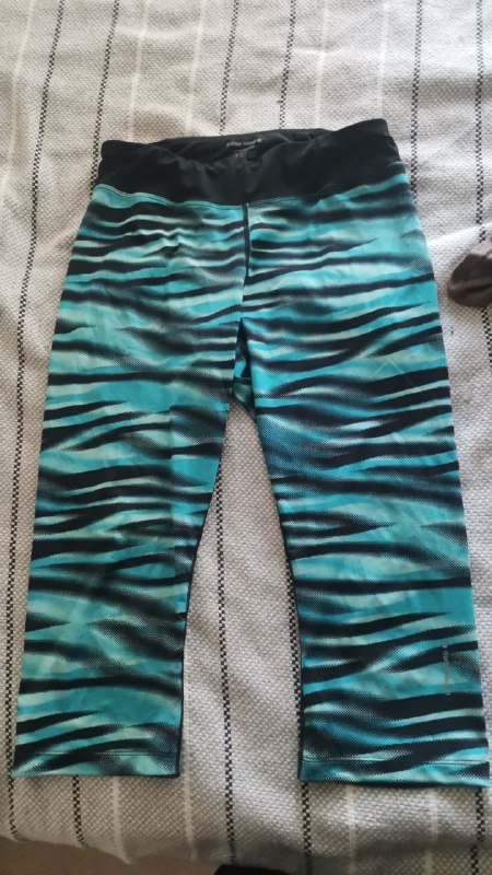 Спортивные бриджи размер М