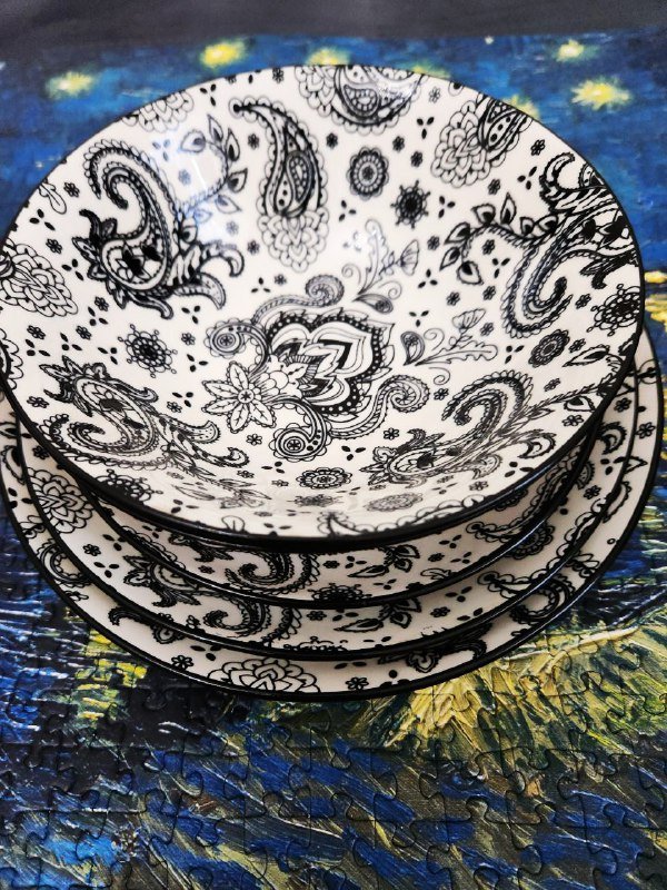 Комплект посуды из 2 салатников и 3 тарелок 2